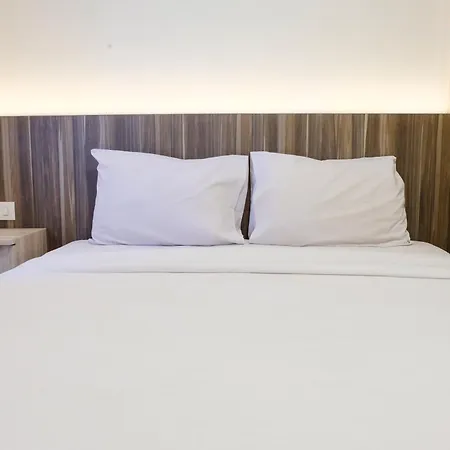 Strategic And Comfortable 1Br Apartment At Parahyangan Residence By Travelio